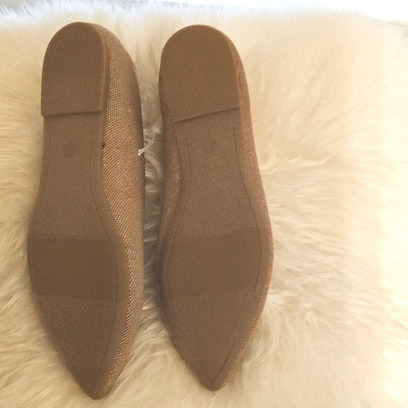 Old Navy Elegant Tan Soft-Knit Pointed-Toe Ballet Flats - Picture 2 of 3